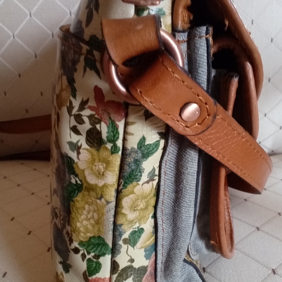 PATRICA NASH CROSSBODY PURSE - Picture 8 of 9